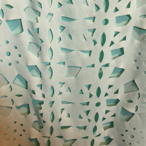 Mint Green Blouse - Picture 3 of 3